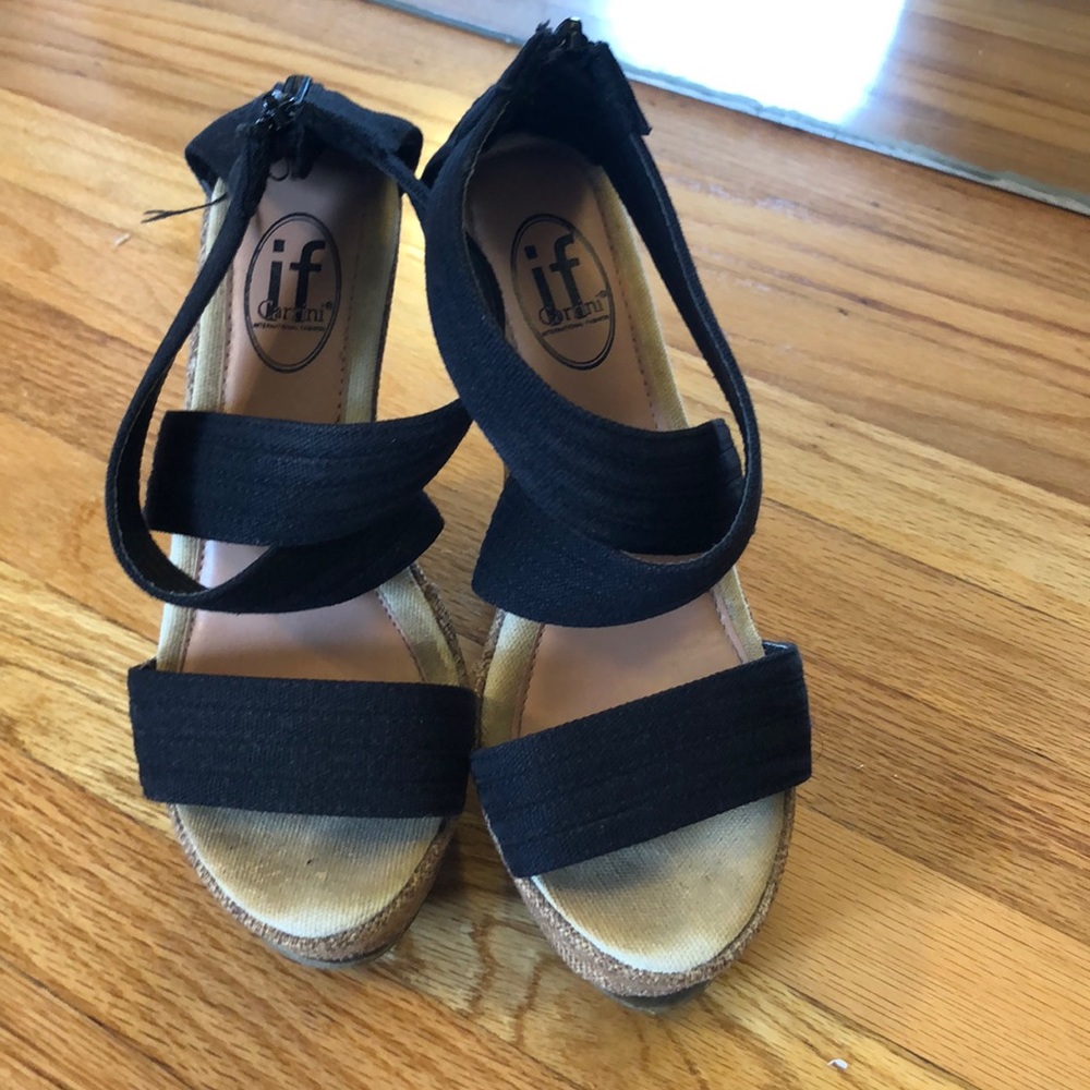 Wedge Sandals - Picture 2 of 5